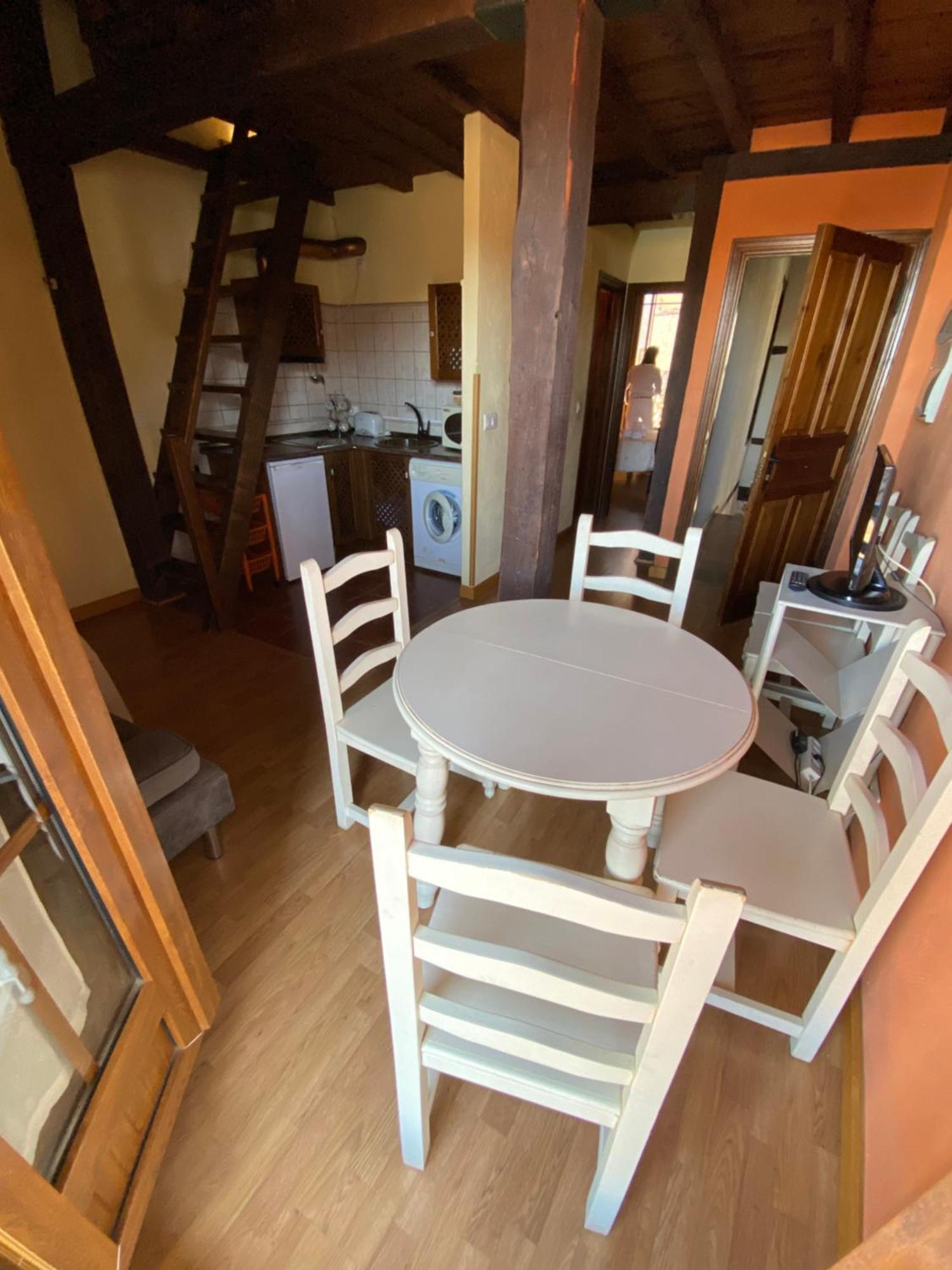 Apartamentos Rurales La Antigua Fonda Candelario Kültér fotó